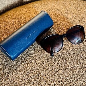 Warby Parker Nancy Tortoise Shell Sunglasses with Blue Case